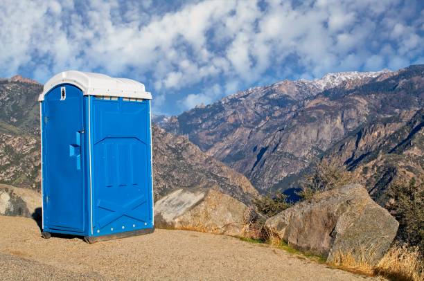 Portable Restroom Setup and Delivery in Powderly, TX